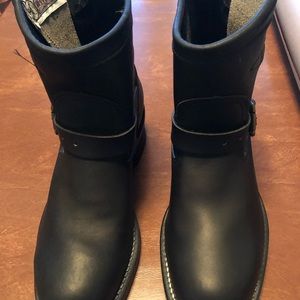 Chippewa motorcycle boots in black